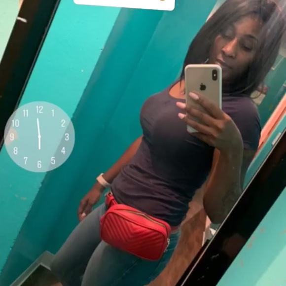 Meet your Posher, Vantinia - Picture 1 of 1